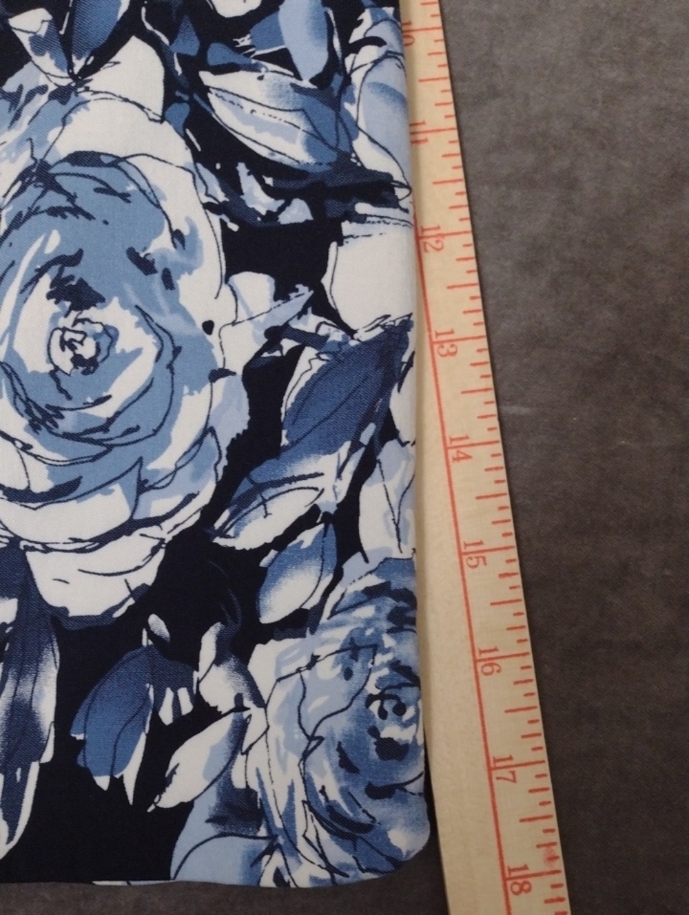 S.C.& Co Medium Blue Floral Print Mini Skort Skirt Athletic Casual Pocket Front - Picture 8 of 9